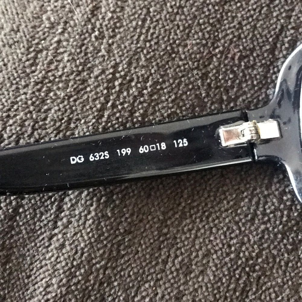 Dolce Gabbana Black sunglasses and hard case - Picture 2 of 8